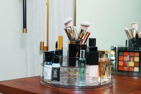 Rotating Makeup Organizer - Image 2